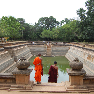 Anuradhapura – Kuttam Pokuna